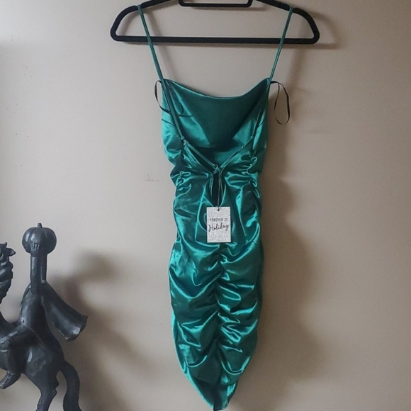 3 Pack Of Size Small Dresses - Picture 4 of 7